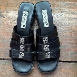 Brighton Women's Black Croc-Embossed Slide Sandals